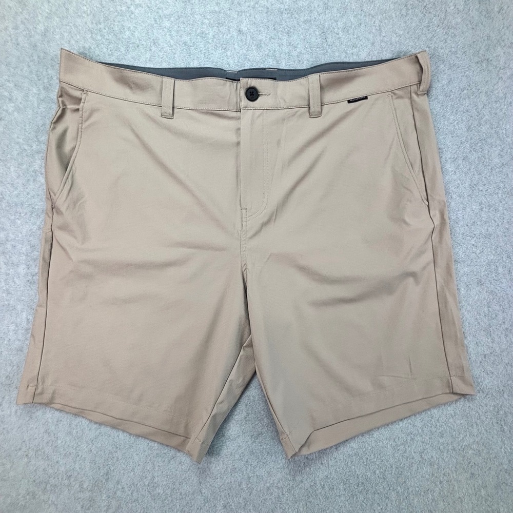 TravisMathew Shorts Mens 40 Tan Golf‎ Performance Stretch Flat Front